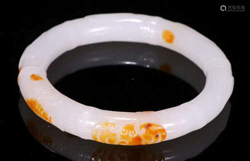 HETIAN JADE SEED CARVED BANGLE