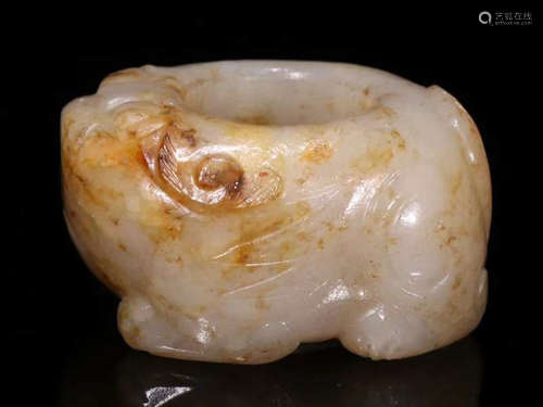 HETIAN JADE CARVED RING