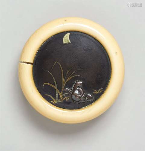 A kagamibuta netsuke. Second half 19th century