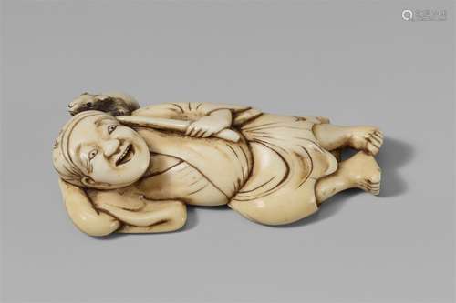 An ivory netsuke of a peasant. Late 18th/early 19th century