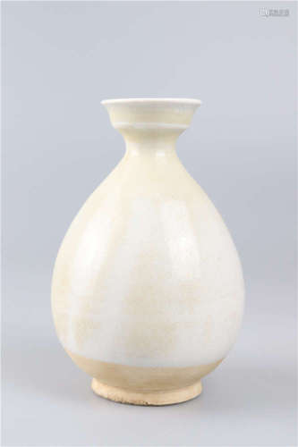 Ceramic Whiteware Bottle with Handicap
