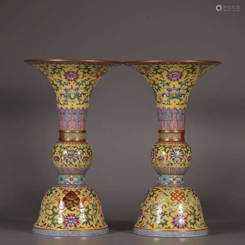 A Pair of Yellow Bottom Vase with Branch and Lotus