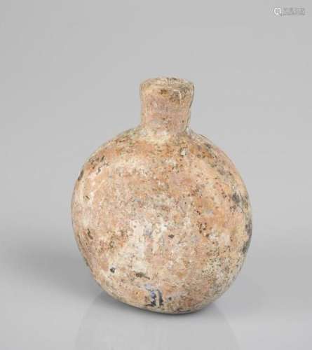 厚虹彩玻璃小瓶，罗马晚期或晚期，高：8厘米。