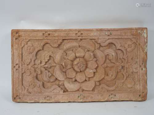 印度陶瓷花纹盘，长60cm。