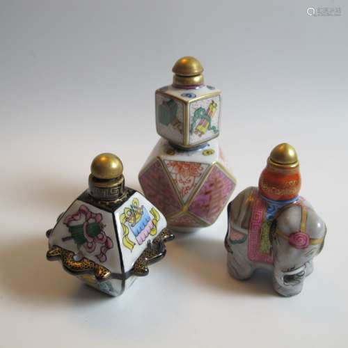 三个瓷器和珐琅瓶。大象(高6厘米)，八面体与八件佛宝(高6厘米)，十二...
