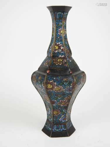 景泰蓝铜花瓶。China.XIXès.Henv 30cm.在下面的标记，在缺失状态的...