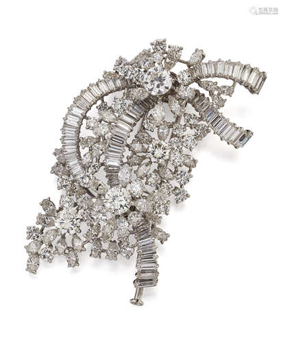 A DIAMOND EN TREMBLANT DIAMOND FLORAL SPRAY BROOCH