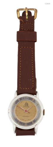 A GENT'S STEEL MUSTANG STRAP WATCH