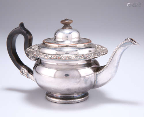 A SMALL OLD SHEFFIELD PLATE TEAPOT