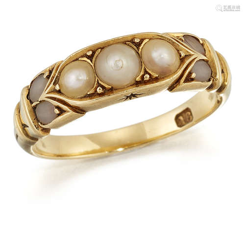 A PEARL RING