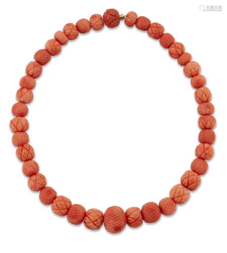 A CORAL BEAD NECKLACE