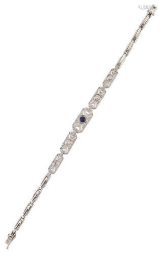 AN 18 CARAT WHITE GOLD ART DECO STYLE SAPPHIRE AND DIAMOND B...