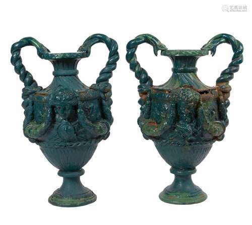 Paire de vases balustres de jardin