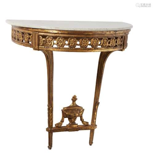 Console d'applique demi-lune en bois sculpté doré