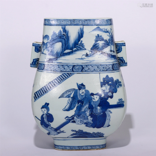 A CHINESE BLUE AND WHITE PORCELAIN SQUARE ZUN VASE