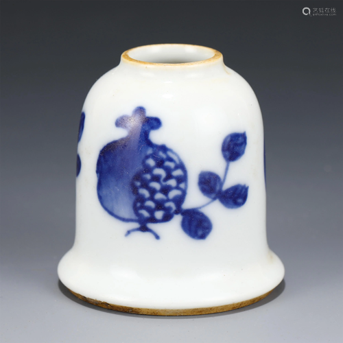 A CHINESE BLUE AND WHITE PORCELAIN CUP