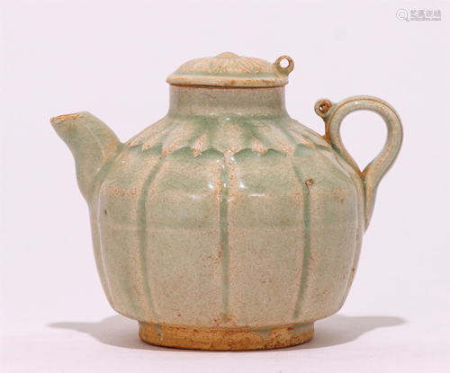 A CHINESE CELADON GLAZED PORCELAIN TEAPOT