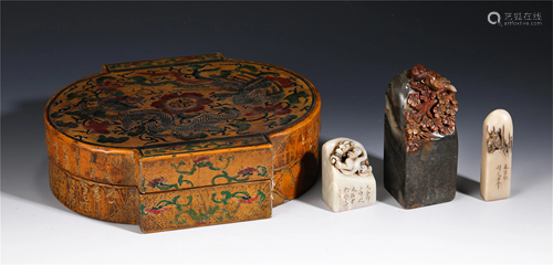 A SET OF THREE CHINESE SOAPSTONE SEALS