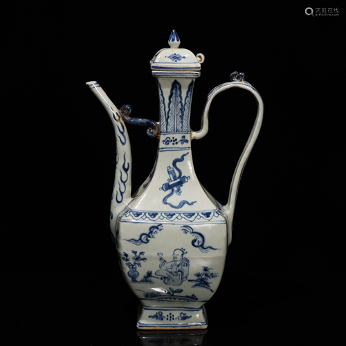 A CHINESE BLUE AND WHITE PORCELAIN WINEPOT