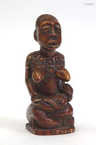 Sitzende Mutterfigur der Phemba