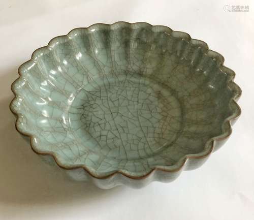 Ge-ware Glaze, Kwai Mouth Porcelain Bowl