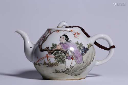 The Minguo Period,  Famille Rose Glaze Lady Painting Porcela...