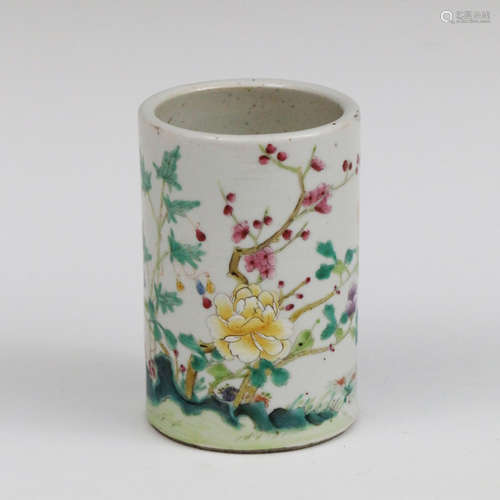 Famille Rose Brush Pot with Floral Design, during Jiaqing Re...