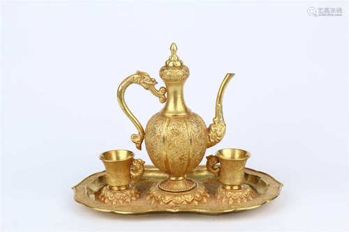 A Set of Pure Gold Wine Set