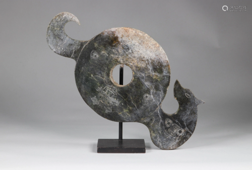 DRAGON-BI archaic disc, in gray jade, Liang Zhu