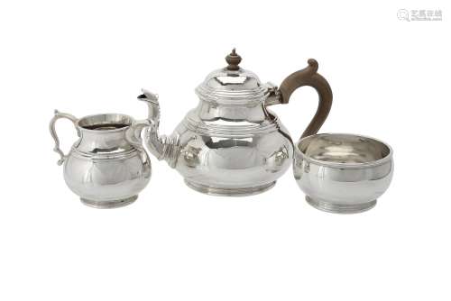 A silver circular baluster three piece tea set by Richard Co...