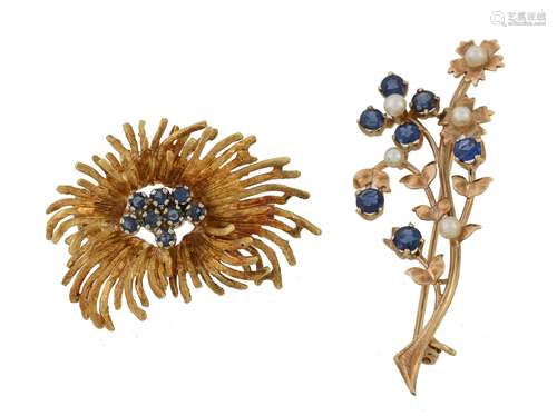 A 1970s 18 carat gold abstract sapphire brooch