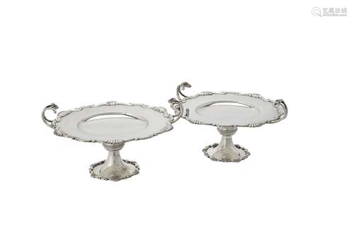 A pair of silver tazza by Wakely & Wheeler