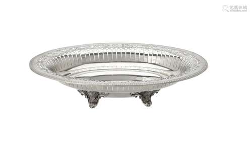 A silver oval bowl by William Comyns & Sons Ltd.