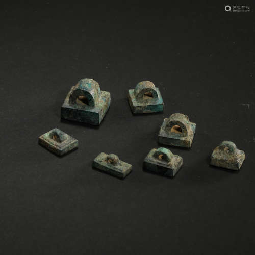 A SET OF CHINESE BRONZE SEALS