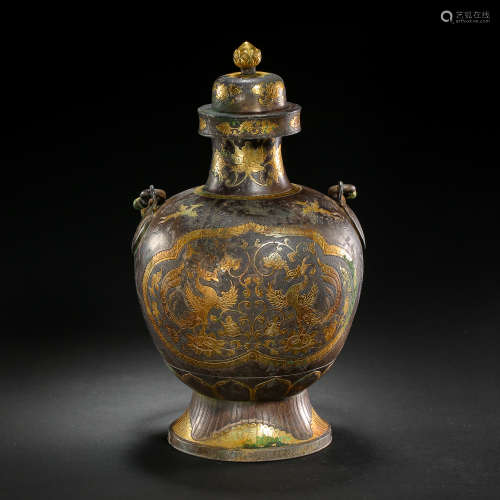 CHINESE SILVER PARTIAL GILT HANDLE POT, TANG DYNASTY