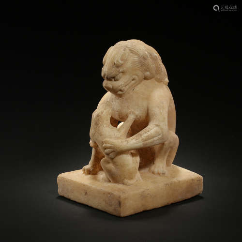 CHINESE WHITE JADE CARVED BEAST, TANG DYNASTY