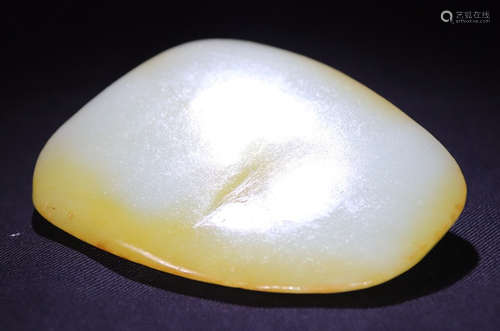 HETIAN JADE PENDANT