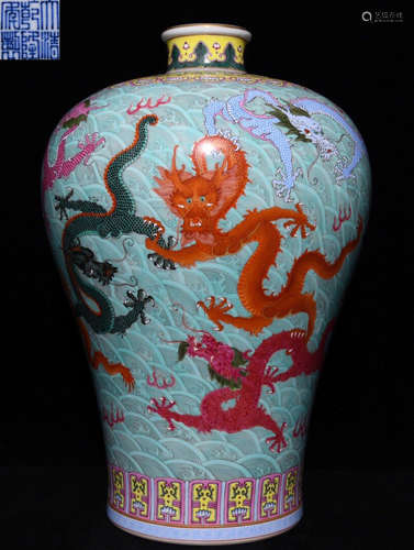 DAQINGQIANLONGNIANZHI MARK FAMILLE ROSE GLAZE VASE