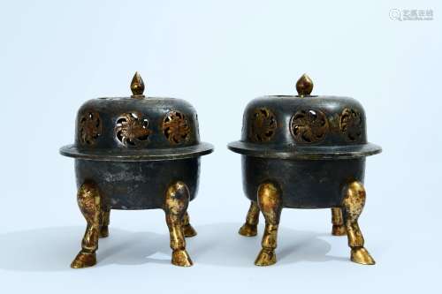 pair of chinese silver quadrupedal incense burners