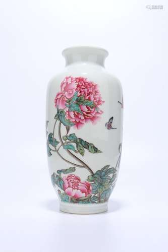 chinese famille rose porcelain lantern vase