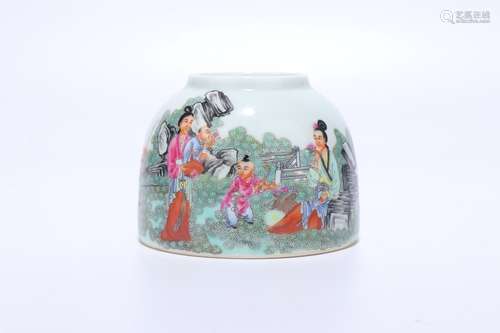 chinese famille rose porcelain pot