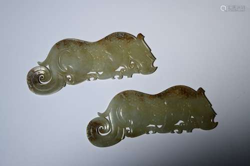 chinese jade dragon ornament