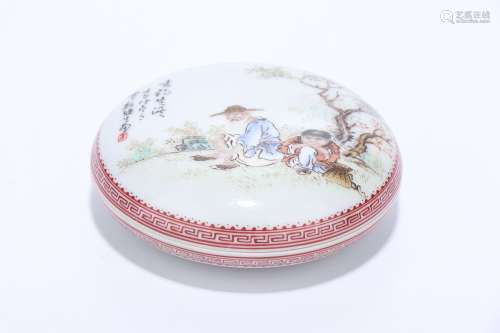 chinese famille rose porcelain rouge box