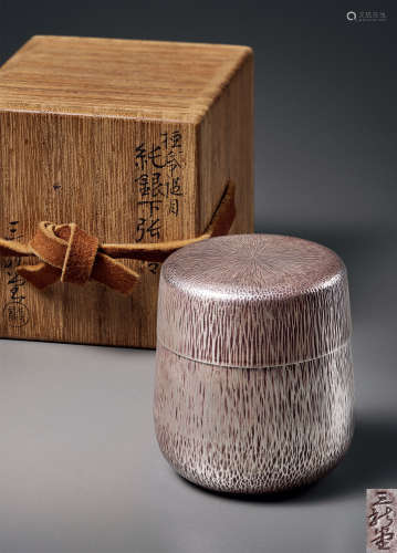 十九世纪 三龙堂造纯银檀纸槌目枣形茶叶罐