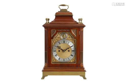 A LATE 19TH CENTURY MAHOGANY FUSEE TABLE / BRACKET CLOCK SIG...