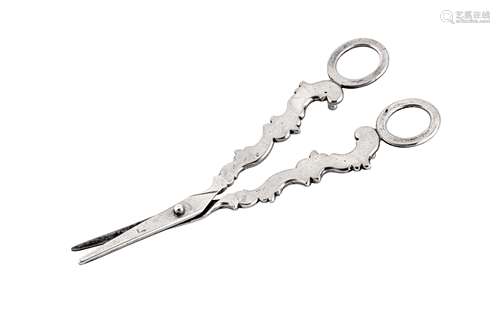 A pair of late 19th century Dutch silver grape scissors Amst...