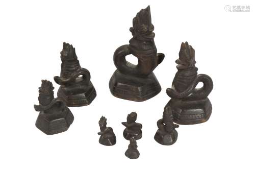 A SET OF SOUTH EAST ASIAN GRADUATED BRONZE WEIGHTS