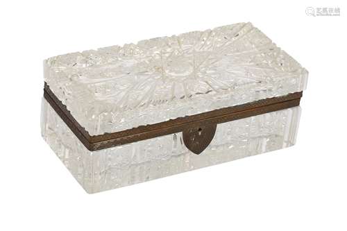 A LARGE RECTANGULAR AMERICAN CUT GLASS BOX, 20TH CENTURY