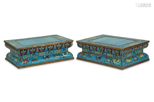 A PAIR OF LARGE CHINESE CLOISONNE ENAMEL RECTANGULAR STANDS.