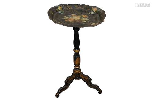 A VICTORIAN PAPIER-MÂCHÉ TILT TOP OCCASIONAL TABLE